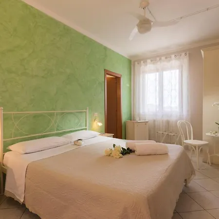 게스트하우스 Daniela 3*