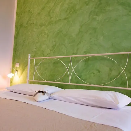 Daniela 招待所 3*